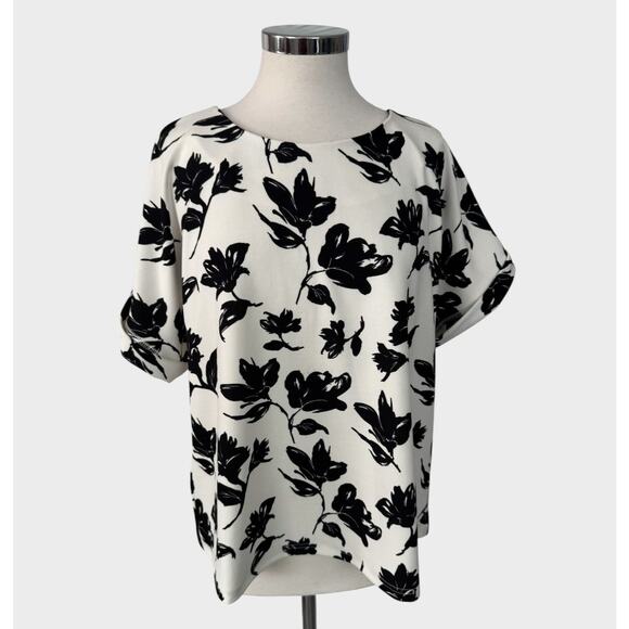MELLODAY Tops - Melloday Womens XL Short Sleeve White Black Floral Top Polyester Spandex